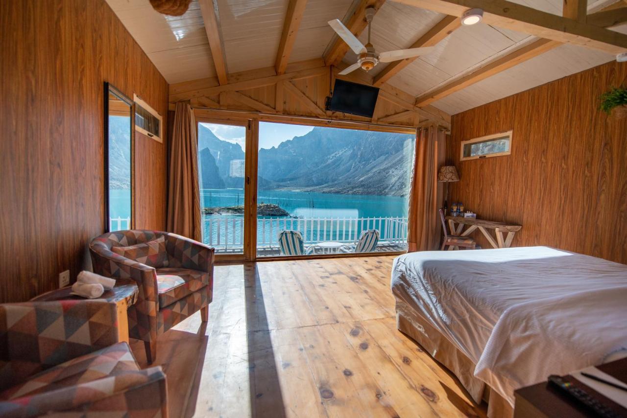 Karimabad  Luxus Hunza Attabad Lake Resort מראה חיצוני תמונה