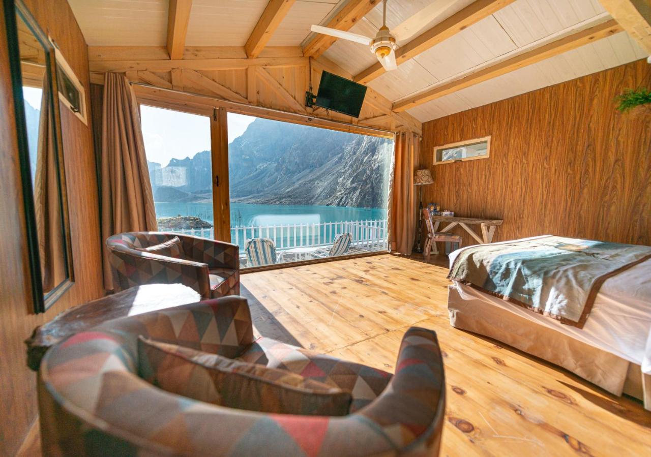 Karimabad  Luxus Hunza Attabad Lake Resort מראה חיצוני תמונה