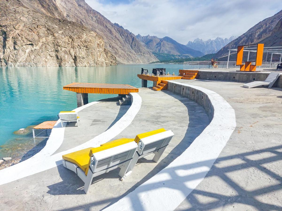 Karimabad  Luxus Hunza Attabad Lake Resort מראה חיצוני תמונה