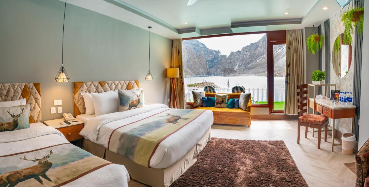 Karimabad  Luxus Hunza Attabad Lake Resort מראה חיצוני תמונה