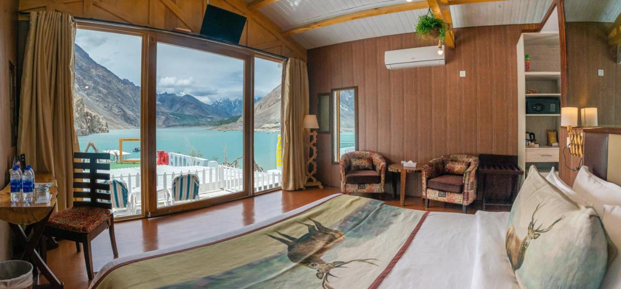Karimabad  Luxus Hunza Attabad Lake Resort מראה חיצוני תמונה