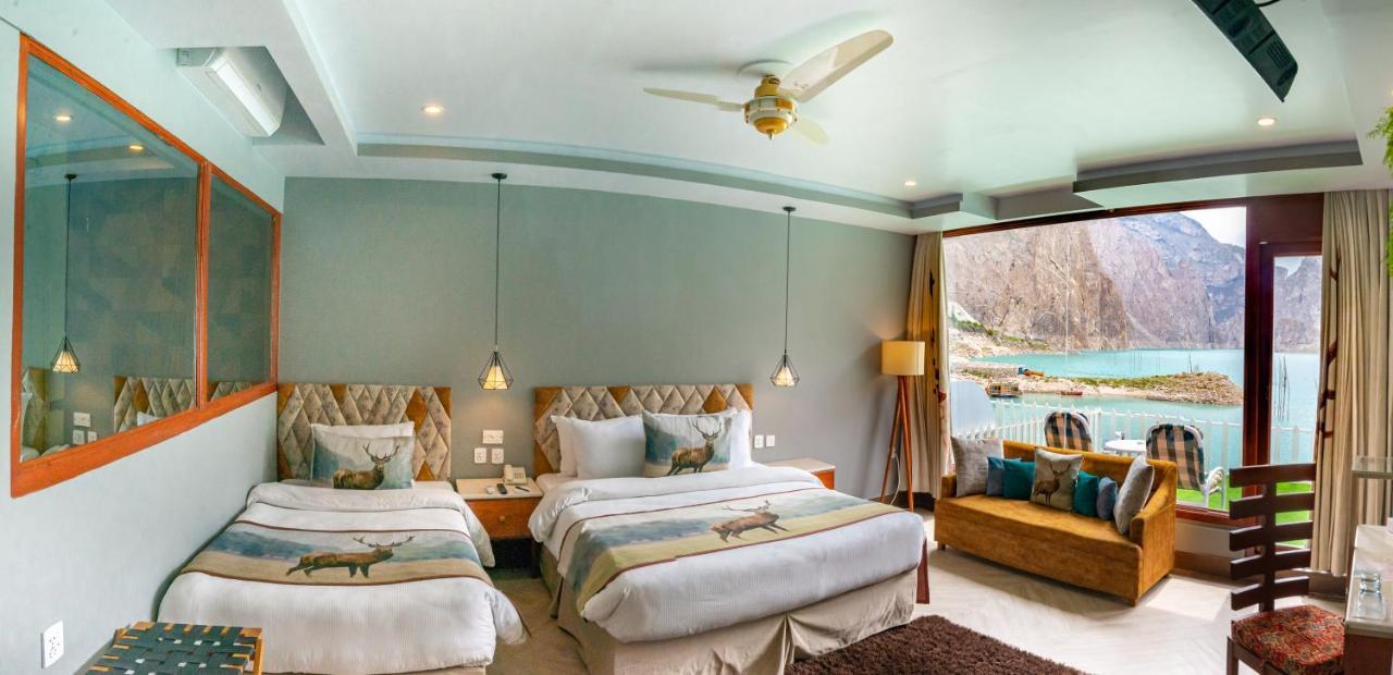 Karimabad  Luxus Hunza Attabad Lake Resort מראה חיצוני תמונה